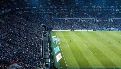 九游官网下载电脑版-英超大逆转，精彩进球、神级扑救点燃现场气氛，英超进球锦集