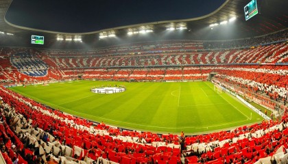 九游官网-“裁判背后：那些鲜为人知的判罚内幕”，裁判被罚下