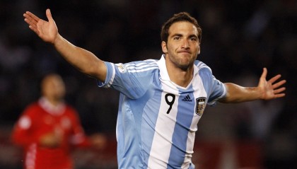 九游游戏中心-《CS_GO的终极较量，豪强争锋，谁能夺冠？》，cs go排名